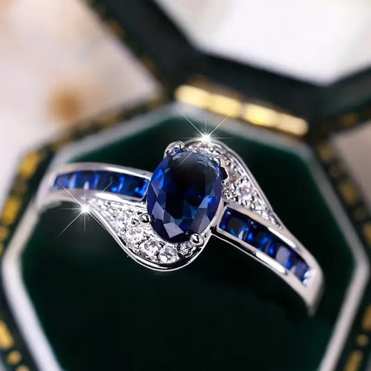 Safir Flow Ring | Hvidguld