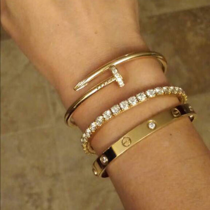 Elegance Nail Armbånd